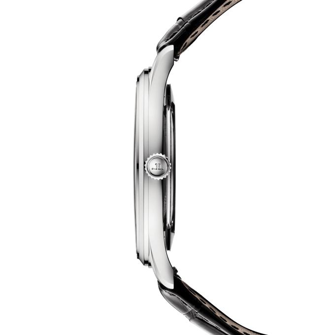 Jaeger-LeCoultre Master Ultra Thin Date showing the crown close to the caseband